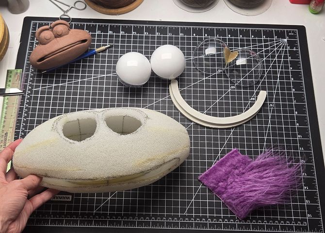 puppet construction of the head